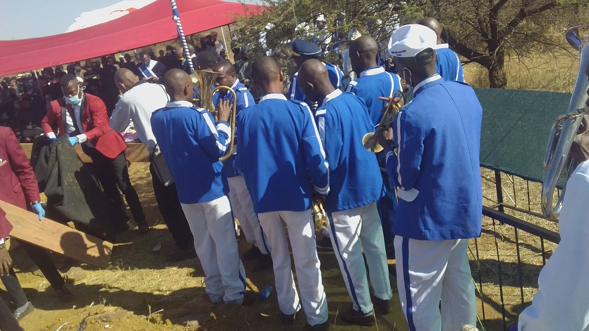 SaltationL's tweet image. 👏👏👏

🙏Band🙏 Band🙏 Band👏👏👏