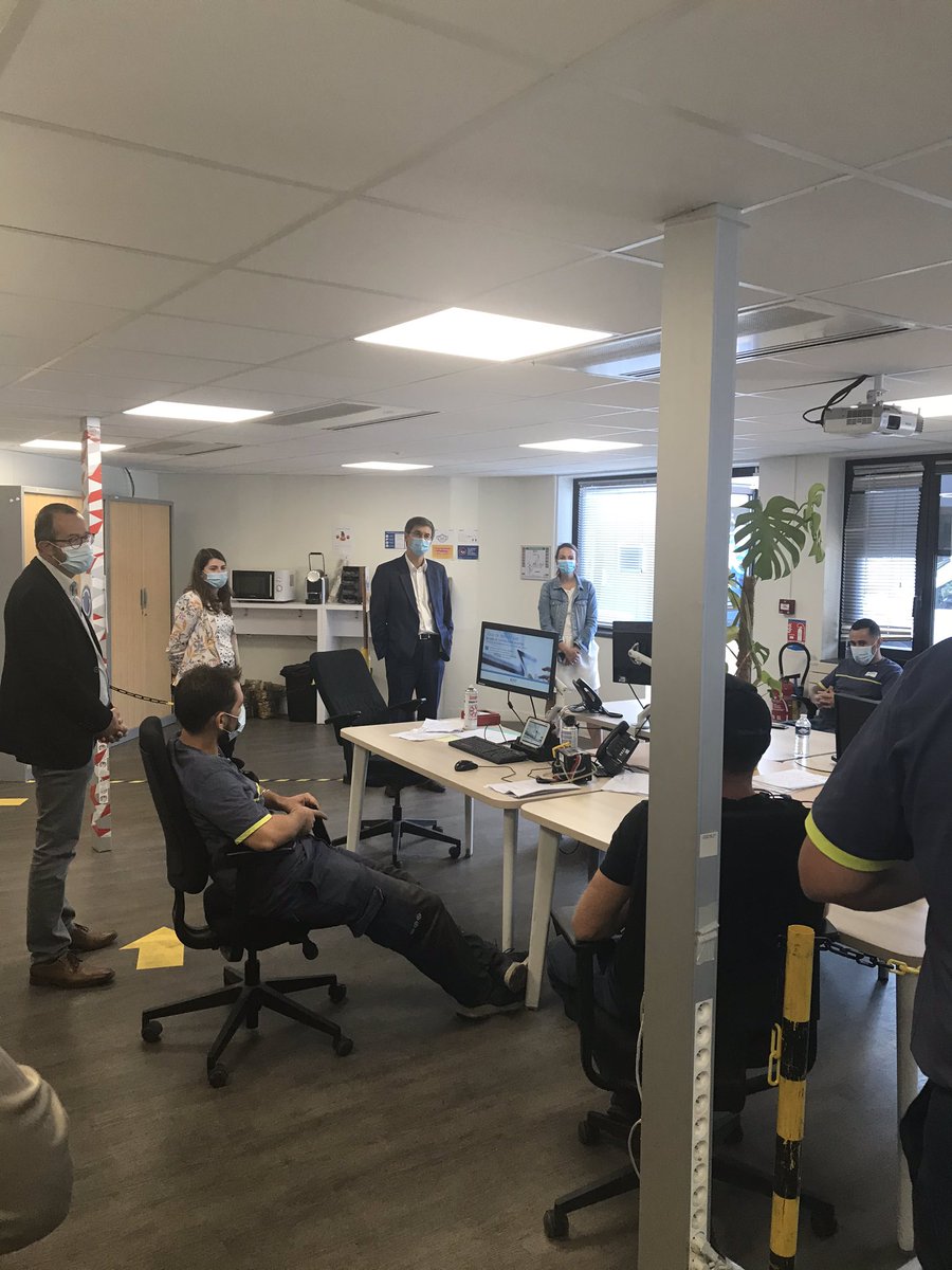 Visite de notre DG Edouard Sauvage <a href="/SauvageEdouard/">Edouard Sauvage</a> <a href="/johannnorell/">Johan Mawo De Bikond</a> <a href="/GRDF/">GRDF</a> <a href="/FWintenberger/">Franck Wintenberger</a> <a href="/ludo95220/">THIEBAUX Ludovic</a> <a href="/JeromBlanchard/">Jérôme Blanchard</a> <a href="/EloiseCabrol/">Eloise Cabrol</a> sur notre site de Sartrouville, échanges riches et conviviaux avec nos salariés BEX, A2T en mode digital aussi pour nos replis et AI 😊