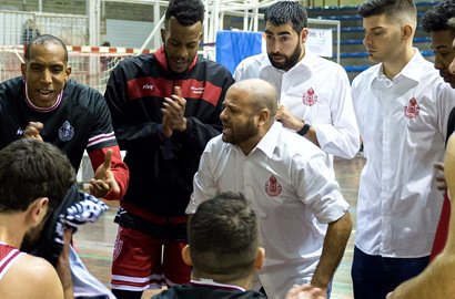 AEEBTWEETS's tweet photo. ¡¡¡NUEVO ARTÍCULO TÉCNICO!!!
CLAUDIO CÉSAR PRIETO
Fundamentos Básicos. Ejercicios de Tiro a Canasta (I)
Ej. 1: Tiro todo el campo (Ginóbili #20)
Ej. 2: Tiro 1/2 campo (Shooting drills - Half-court)
Ej. 3: Táctica en el tiro (Shooting Drills – Coaches)
https://t.co/vTXTqwU9Rb https://t.co/BdInegPIUu