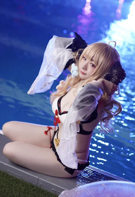 ?コスプレ
アニラ(水着)/GRANBLUE FANTASY
Photo:@new_nyaga 

『そなたと共に遊び尽くしたこの夏、生涯忘れることはないじゃろう……
くふふっ、次の夏は、もっとも～っと遊ぼうぞ!』 