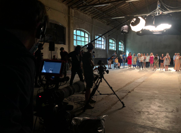 chocolate_crea's tweet photo. Espectacular el rodaje que organizamos esta semana junto a nuestros compañeros de @recprodu para la última campaña de @OxfamIntermon. ¡Gracias a todos por el enorme trabajo! https://t.co/9yPWqWbj5C