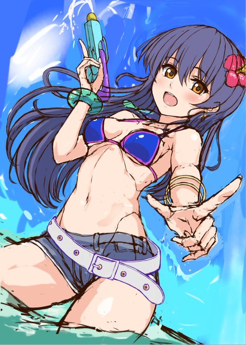 夏も終わりそうなのに…何故僕は、水着のラフを… 