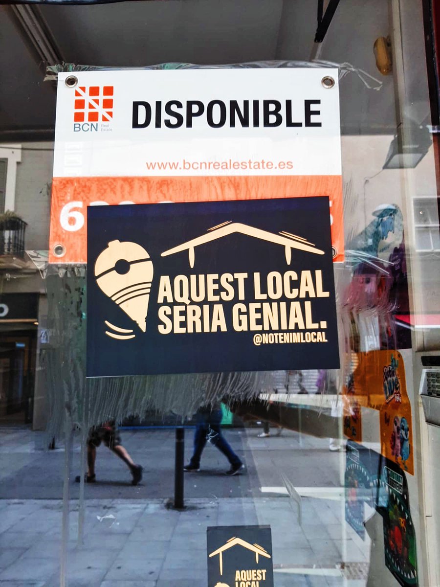 notenimlocal's tweet photo. Avui el barri s'ha despertat amb una decoració especial.
@eloibadia dius que no hi ha espais al barri per als esplais i caus? Nosaltres te'ls assenyalem!

#CapEsplaiSenseLocal #NoTenimLocal https://t.co/ZCkbyyz1QF