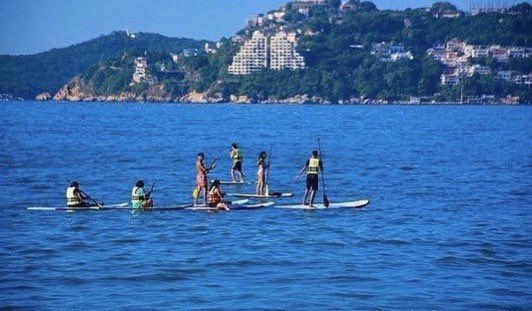 Acapulco on Twitter: "Fresca mañana en Acapulco, ideal para dar un paseo  por la playa o practicar Paddle Surf. https://t.co/G2F4LHUxjG" / Twitter