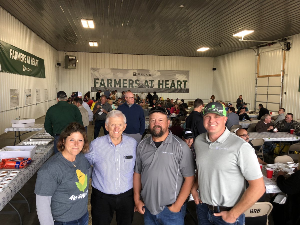 SeedBrb's tweet photo. What an Incredible Celebration to Honor our Farmers ❤️. Always our favorite part of the year #CustomerAppreciationSupper2020 We an amazing crew of special guest here to show our Farmers how Spectacular they are. So Blessed By God!!#BecksIsBetter #FarmersAtHeart https://t.co/SNyNEhFHHy