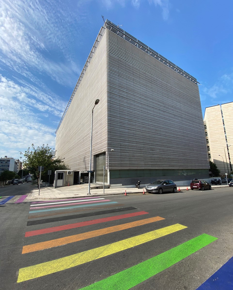 OnassisStegi's tweet photo. Defining the path for safe crossing.
💙💚💛🧡❤️🤎🖤🤍💜
#AthensHomeForAll https://t.co/cheDhHlLOP