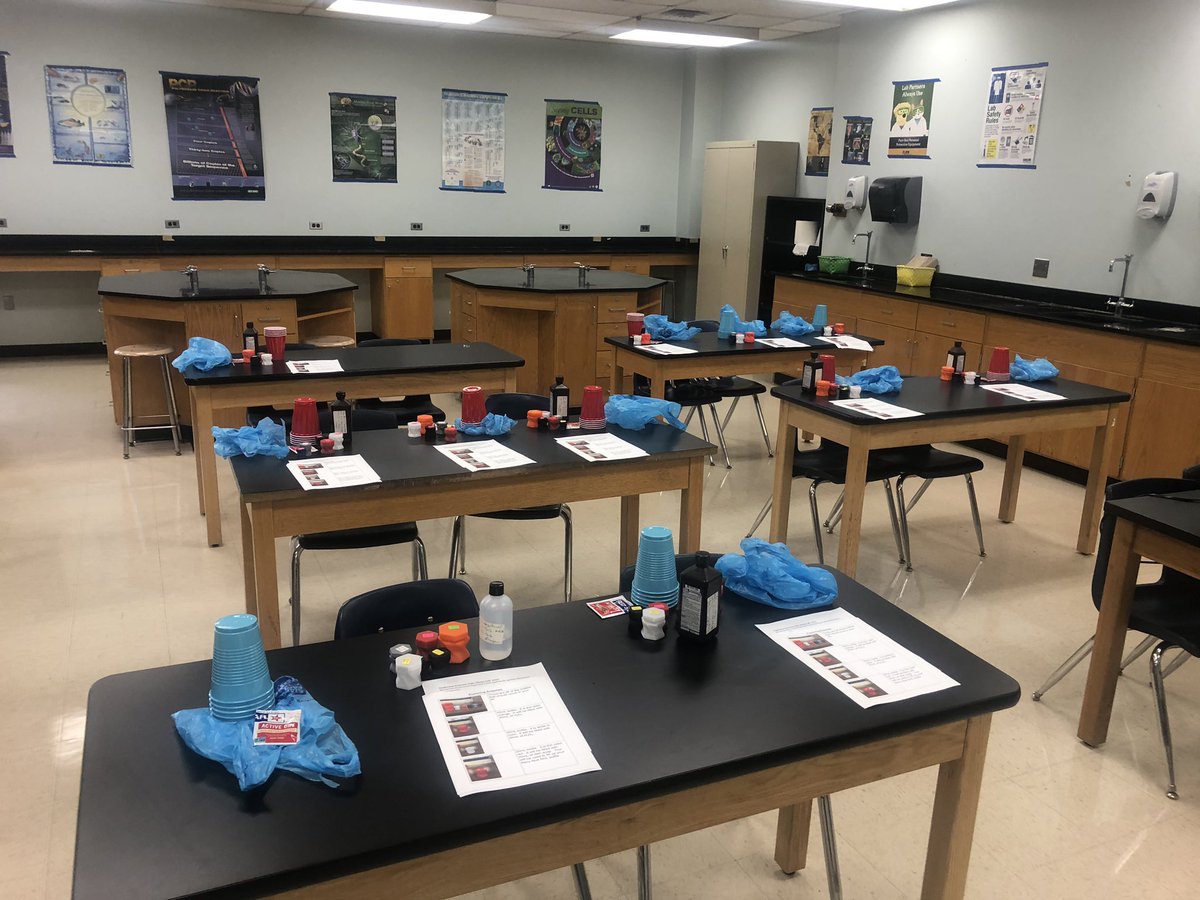 STEMHS_IdeaLab's tweet image. Big props to Coach Binkley for collaborating with our Innovation Lab to bring the @NIHFHS learners Science labs to their homes. Check out the “exploring enzymes” lab set for packet pickup today at 9am. 3D printed bottles, supplies, and a demo video. #distancelearning