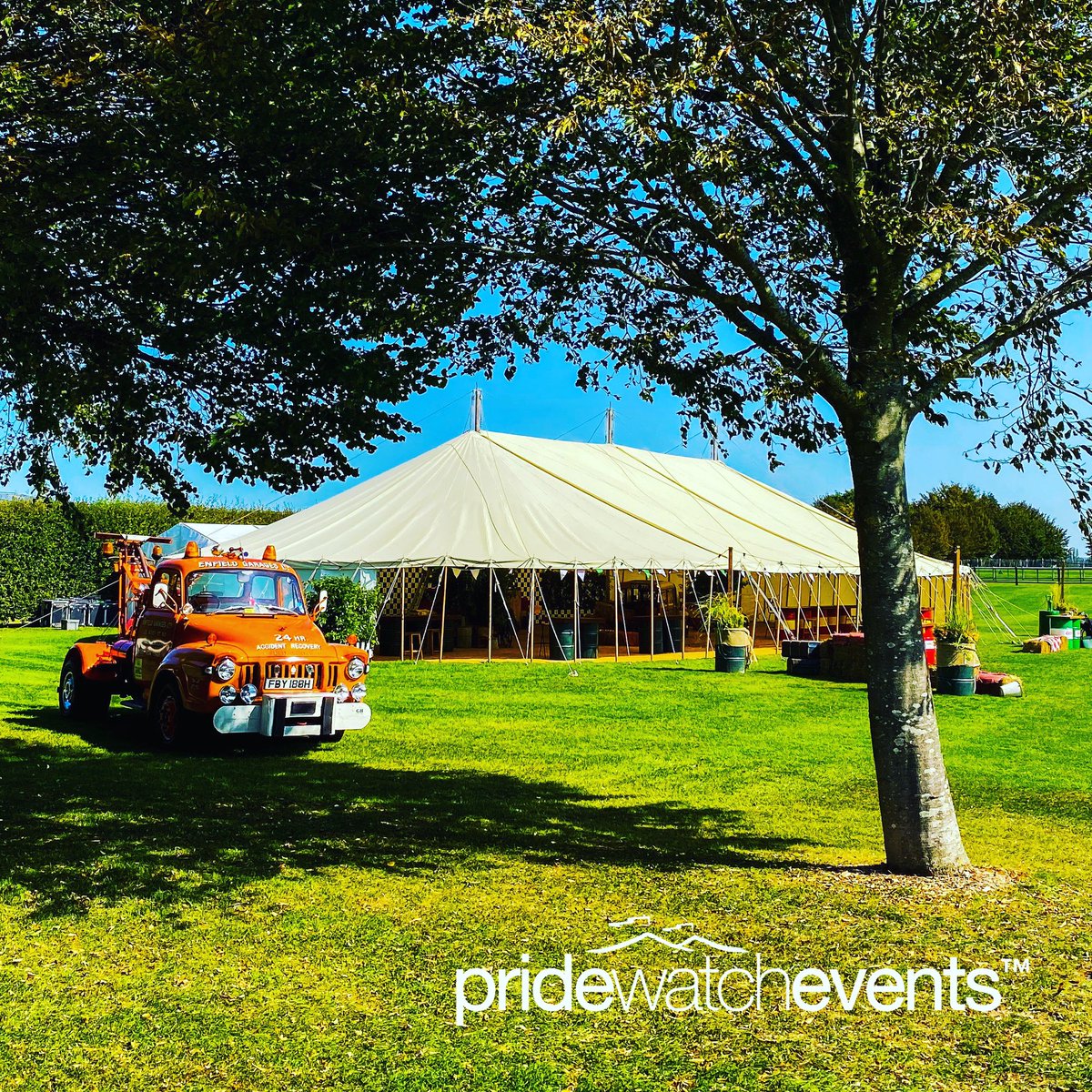 What a lovely sunny September day to be finishing off this traditional pole #marquee ready for a behind closed door 🚪 Covid secure race meeting this weekend! #eventprofs #poletents #temporarystructures #keepbritaingoing #marquees #staysafe