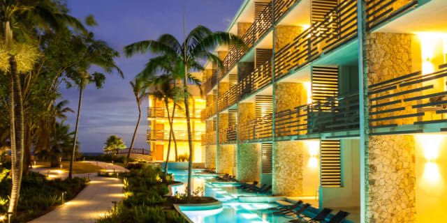 SonestaHotels's tweet photo. The mission at Sonesta is to wow every guest, team member, partner and community in which we operate by delivering quality, value and amazing hospitality.
https://t.co/peOQNAcIjl https://t.co/eZ8mPSZBGe