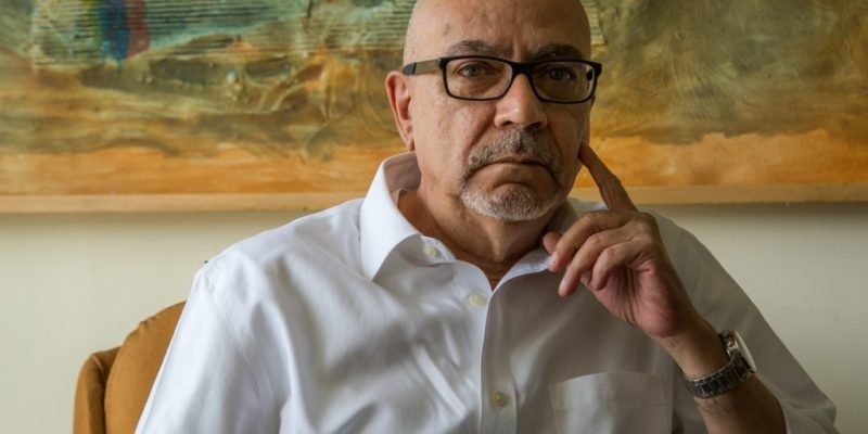 #Nacionales #18Sep| El expresidente del Consejo Nacional Electoral @ve_cne , Andrés Caleca <a href="/ajcaleca/">Andrés Caleca</a>: “Vamos a sentarnos, como lo pide la comunidad europea, todos los factores, los más importantes, Iglesia, grandes gremios, grandes partidos, a tratar de destrabar el problema"