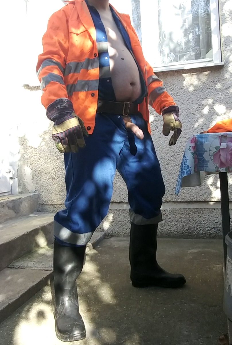 workieXXX's tweet photo. And now is you Friday, pervz? π·π»ββοΈπ·
I need someone to work on my cock ππ
New video is now available on https://t.co/TBLopbEo5C , enjoy!
#gay #gaywork #gayworkmen #workercock #workie #worker #workman #belt #hivis #hiviz #workgear #workwear #fetish https://t.co/sBnbPKbJpn