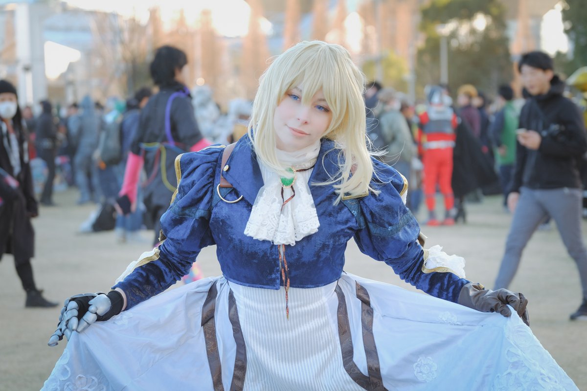 だい なんだかおもしろい Twitterissa 18年冬コミですが ヴァイオレット エヴァーガーデンの素敵なコスプレを Yurikotiger ヴァイオレットエヴァーガーデン
