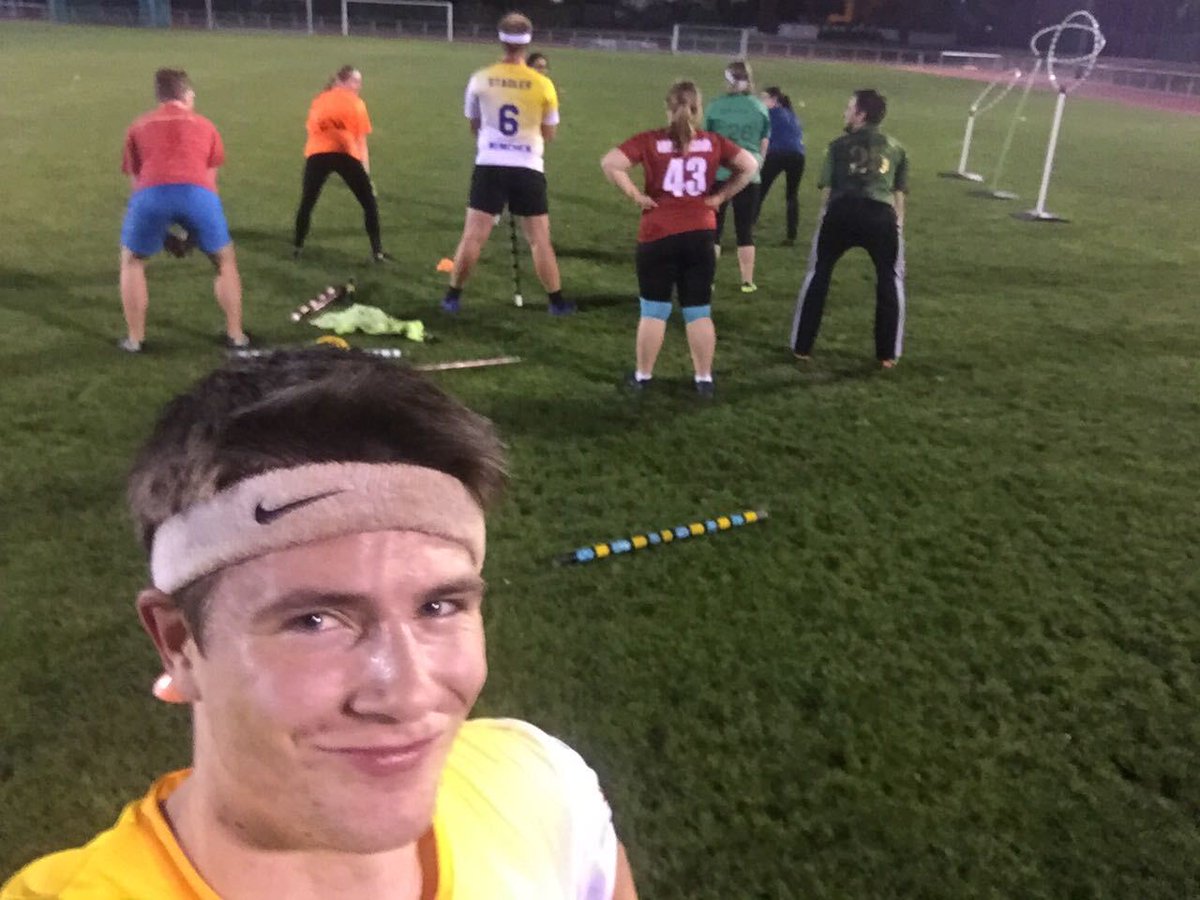 Donnerstagstraining 🎉
#bingerbeast #bingenamrhein #quidditchgermany #bingerbeasts #djkbüdesheim #mehralseinverein #djkfamilie #team #sport