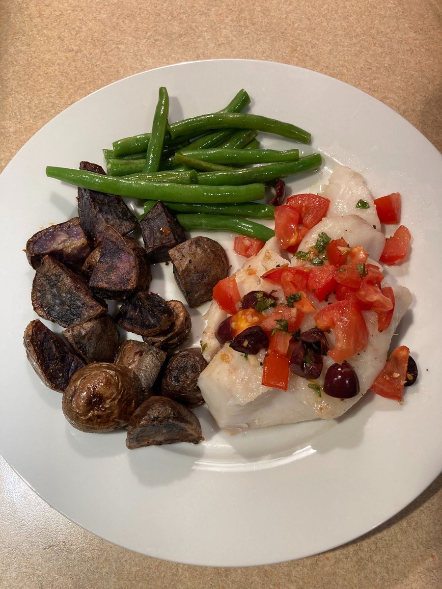 With so many great recipes out there, it's easier than ever to cook local seafood at home. Our <a href="/GMRIseafood/">GMRI Seafood</a> team recently shared their favorite hake recipe at gmri.org/stories/staff-…! #EatSeafoodAmerica #eatmaineseafood #eatnewenglandseafood #GMRIseafood