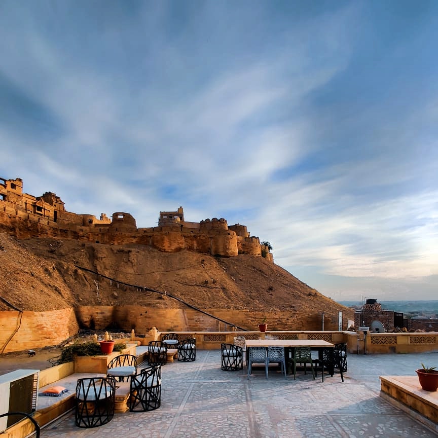 workfromdestin1's tweet photo. Imagine looking up from your laptop screen to this view. We'll give you a minute to do that.
Need we say more?😉
@MoustacheHostel
#workfromdestination #WorkFromAnywhere #workremote #Rajasthan #IncredibleIndia #workations #travelgram #indiatravels #workingremotely #Jaisalmer https://t.co/wUGo7IJdaI