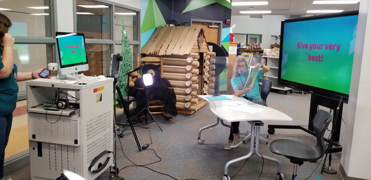 AdamHenkeMISD's tweet photo. Morning Announcements at Mt. Peak.  Have a great Friday!! https://t.co/FPes7ko4Pk