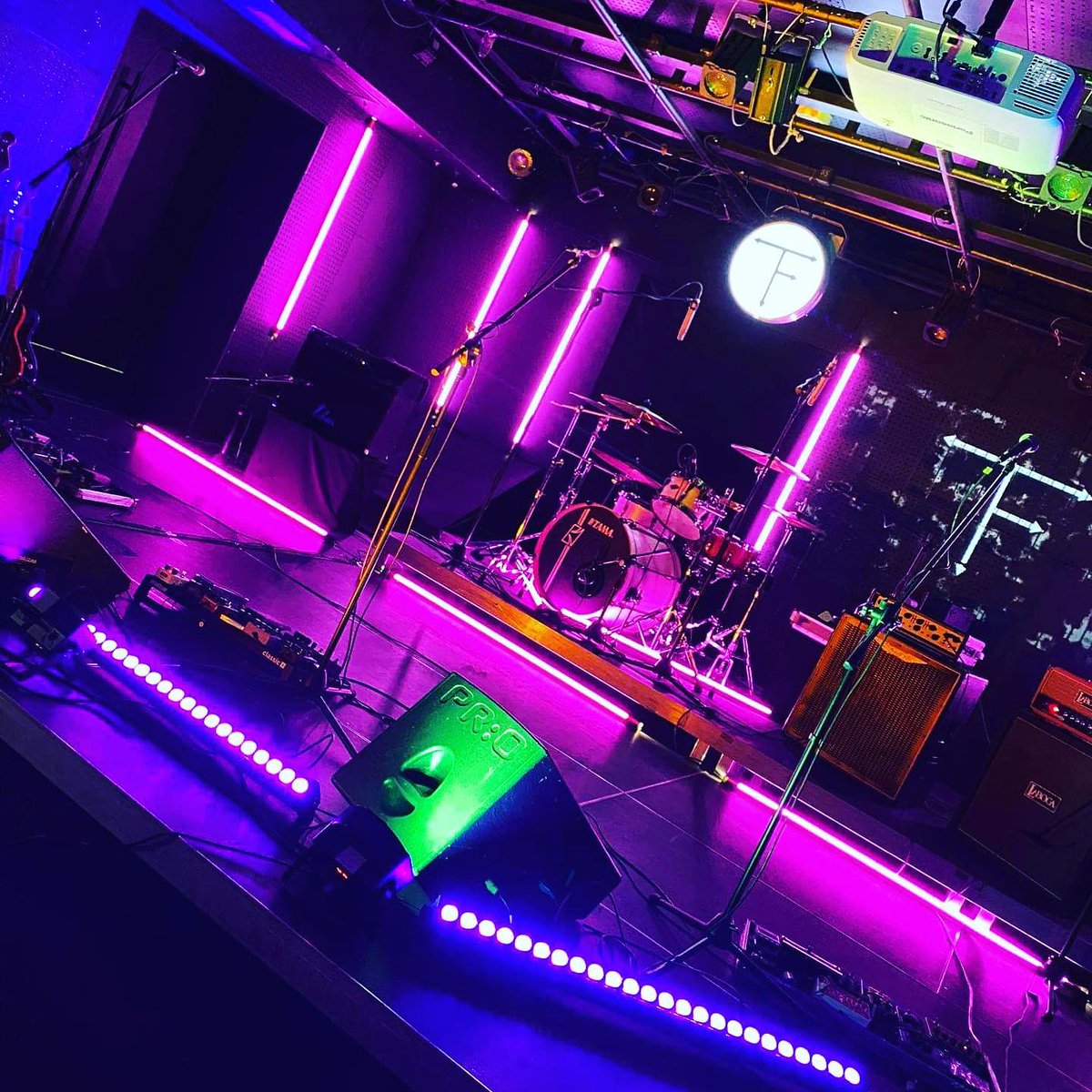 TheFreuders's tweet photo. Sobota #Katowice 🔥
Widzimy się już jutro w Katofonia blues&amp;jazz club o 19:00
Wystąpi z nami zespół Bukowicz 🕖

BILET + PŁYTA = 20 PLN (tylko w przedsprzedaży na GoOut ❗) 

#thefreuders #riotact #tour #livemusic #saturday #katopato #slask #śląsk #goout #performance #special https://t.co/LBT3qO10mb