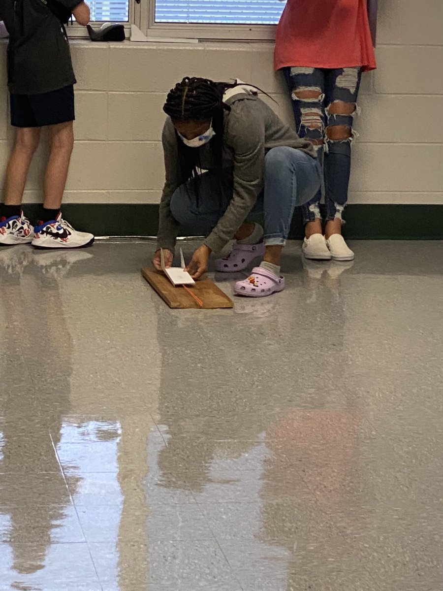 mrbgantt's tweet image. How bout’ those sliders! PLTW #DFMS #FoxTribe #Pridein5