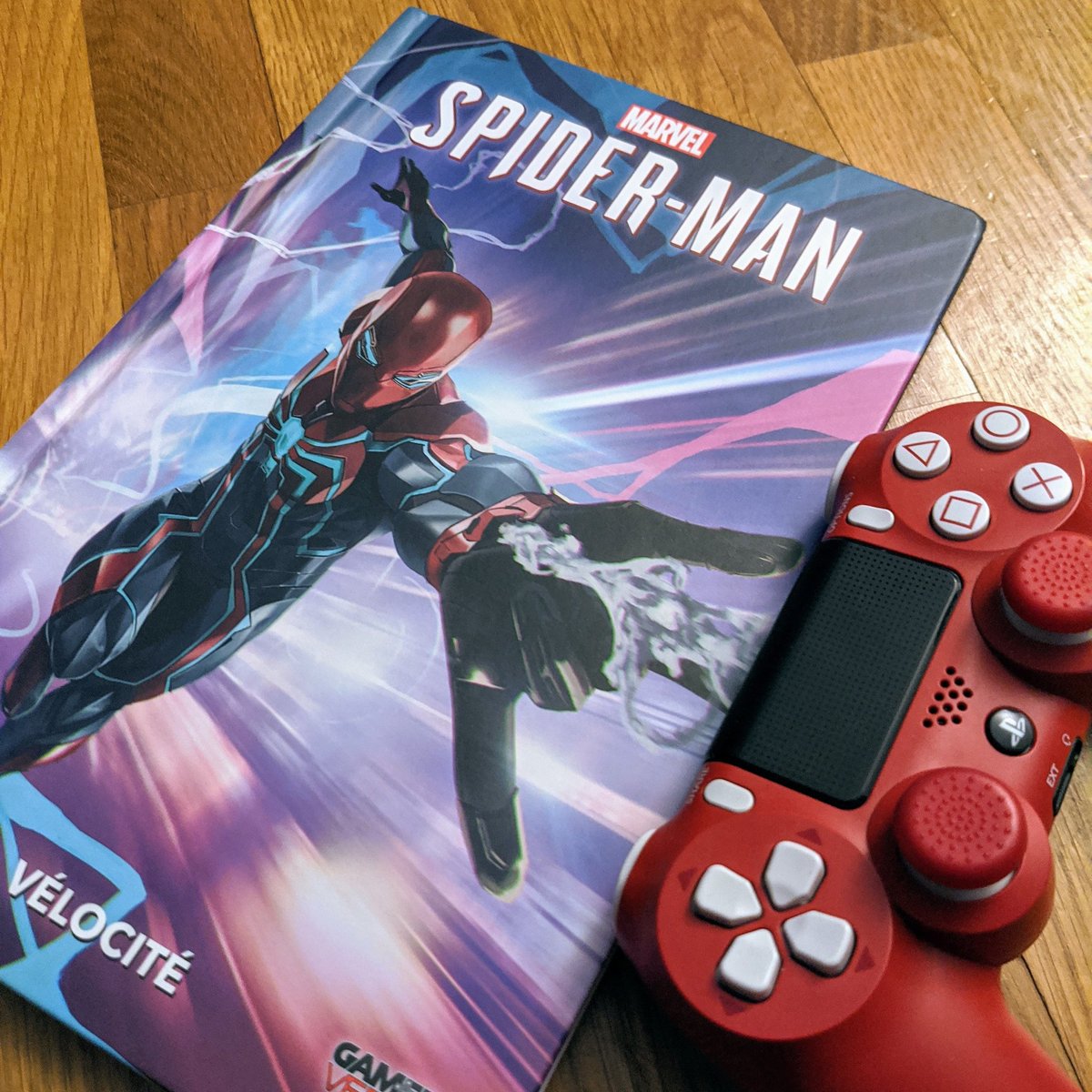 🕷️Nouveau #concours🕸️

🎁4 exemplaires du comics Spider-Man : Vélocité à gagner !
👉RT + Follow <a href="/JohnCouscous/">John Couscous 💚</a>
👍4 gagnants
⏱️Fin du concours le 27/09 (à 23h59, heure 🇫🇷)
📕Plus d'infos : amzn.to/33DiWxb