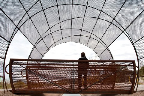 CityofPhoenixAZ's tweet photo. It's time to play #FindPhoenixFriday - the guessing game for pictures of #Phoenix. This sculpture links #bothsides of a historic waterway; who know where? #Zanjeros #guessinggame #publicart #PHX https://t.co/ZQkw2BFZs6