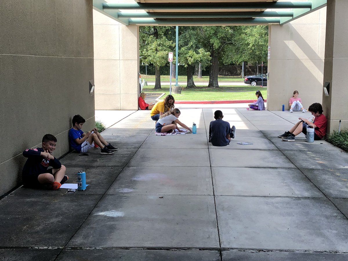 Resourceful teaching location today from <a href="/lindsey_rinnan/">Lindsey Rinnan</a> during 5th grade math &amp; science. <a href="/HumbleISD_WCE/">Willow Creek Elem</a>