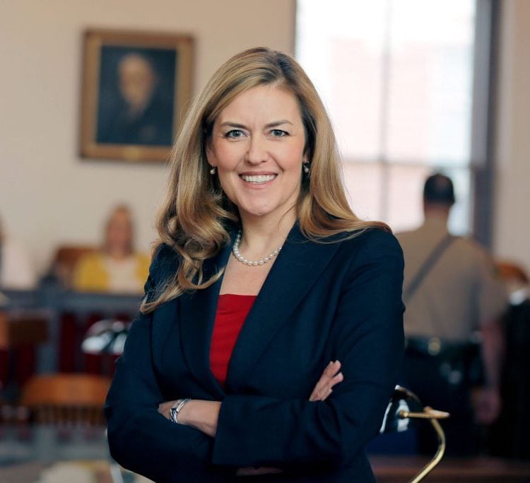 BlueDominion's tweet photo. This week's "Defend-a-District" (b/c these fabulous women flipped districts in 2018) highlights VA's 3 Congresswomen, whom we also supported when they successfully ran as challengers 2 years ago: @ElaineLuriaVA, @SpanbergerVA07, &amp; @JenniferWexton.

https://t.co/lV8r67h2Ih

#Vote https://t.co/i6kcZoa1ZK