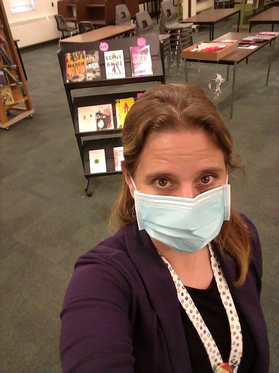 Super excited T-L here. Teaching students how to request a book from <a href="/NorthParkLLC/">NorthParkLLC</a> during another Grade 9 LLC Synchronous Orientation.

Thanks to all the Ts who have welcomed me to their classes this week. <a href="/MsJLee_/">Ms. Lee</a>  <a href="/senorahirsch/">Barb</a> <a href="/matthew_croft/">Matthew Croft</a> <a href="/nsgcooper/">N. Cooper</a> 

#LLCisvirtuallyopen