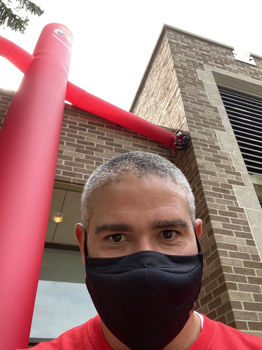 Usually I’m the tallest guy in the building.  Meet “Bob”.  He is our Meal Distribution Attention Getter and now holds that title 👀😳😳😳