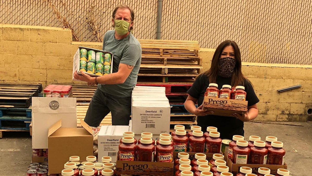 FID_Pasadena's tweet image. We have great partners in the community. Our friends at at 
@groceryoutlet
 Altadena had 2 pallets of food for us, with money they raised in the "Independence From Hunger" campaign. #groceryoutletaltadena #altadenaca #pasadenaca #wefeedpasadena #fightinghunger #endhunger