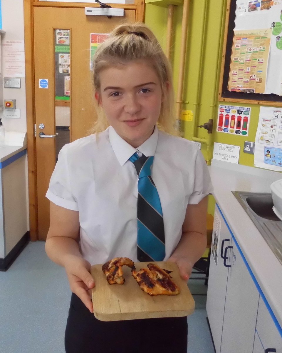 ThinkNKAcademy's tweet photo. Chelsee and the rest of the class were on "fire" with their Spicy Buffalo Wings today
#foodtech #nextgencooking #ThiNKAcademy #learninglifelongskills https://t.co/38bfa3CPqk