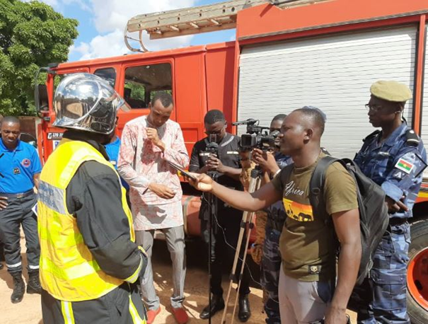 CoopSecuDefense's tweet photo. L’institut supérieur des études de la protection civile (ISEPC - ENVR) de Ouagadougou a organisé, du 31 août au 18 septembre, un stage de formation au commandement des opérations de secours au profit de 13 officiers sapeurs-pompiers venant de 8 pays. @PompiersParis @francediplo https://t.co/0qoYi0J9wV