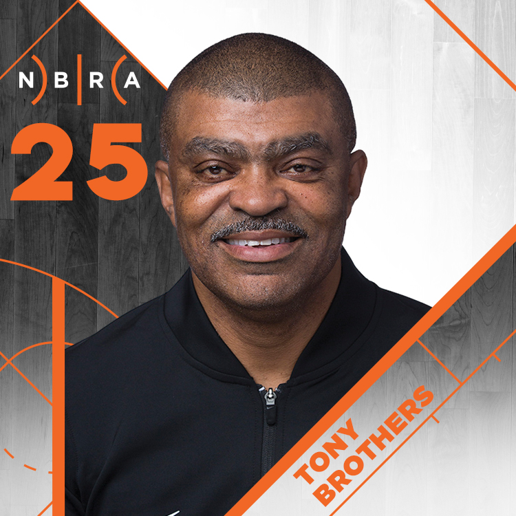 OfficialNBARefs's tweet photo. WEST FINALS β GAME 1
β° 9:00 PM ET
π @nuggets at @Lakers
π #48 Foster, #25 Brothers, #61 Kirkland, Alt. #33 Corbin
πΊ @NBAonTNT
#NBAPlayoffs #NBA #NBAReferees #DENvsLAL #MileHighBasketball #LakeShow #EverybodyVsRacism #RefsInTheBubble https://t.co/26At6I3KDy