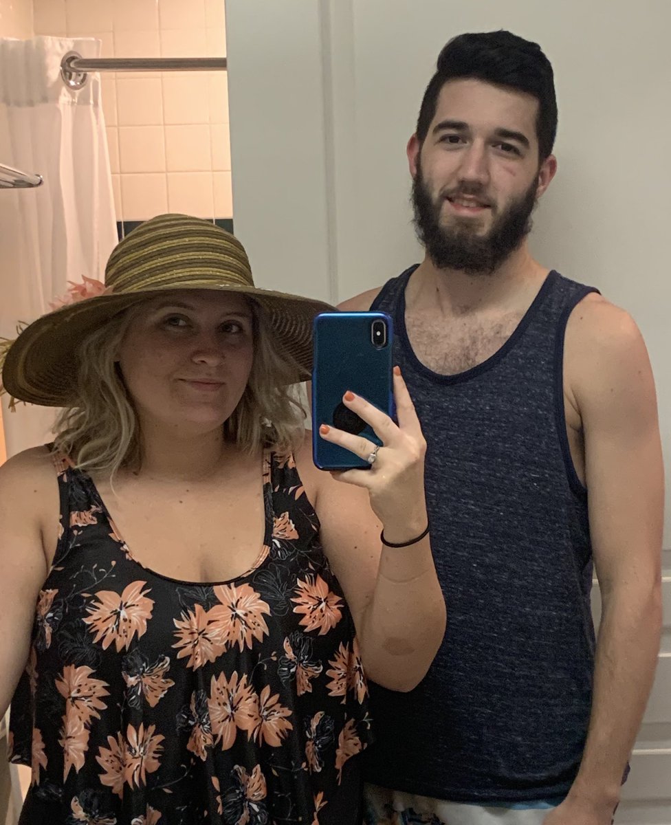 CosieJox's tweet photo. Successful vacation with my man 💛 https://t.co/A0g9vD1QIb