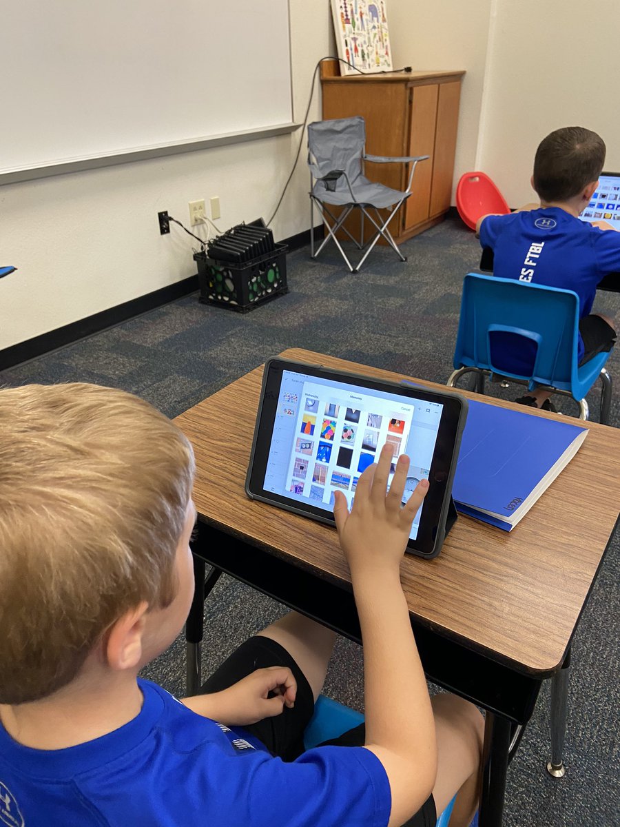 DecaturISDGT's tweet image. #carsonstars first graders creating a Google Slides presentation of the shapes they found