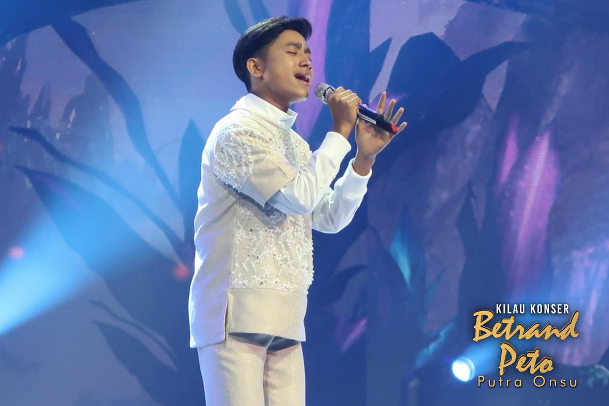 Official_MNCTV's tweet photo. Siapa yang nggak berhenti terpukau melihat penampilan #betrandpetoputraonsu ?? 
•
•
Kolaborasi favorit SoMin siapa sih?? #kilaukonserbetrandpetoputraonsu https://t.co/hE9XdoGIfU