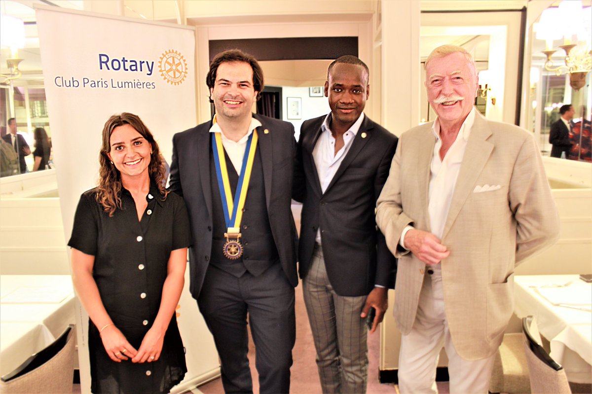 ALLIANCEFRANCO3's tweet photo. #RotaryClubParisLumière 
Merci au Président #ChristopheLeSerre ,d’avoir invité le membre d’Honneur que je suis, depuis quasiment la fondation du Club,à l’initiative de #MamadouCamara  &amp; #DieudonnéAlley 
Impressionné par le dynamisme, l’ouverture d’esprit &amp; la richesse des projets https://t.co/I6DZNYxuhW