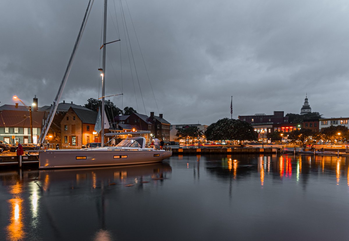 Daytime or Nighttime? ➡️😍

#oceanisyacht54 #beneteauoceanis #yachtlife #newyacht #yachting #yachtlifestyle #beneteausailboats #beneteausailing #luxury #luxurysailing #luxuryyachts