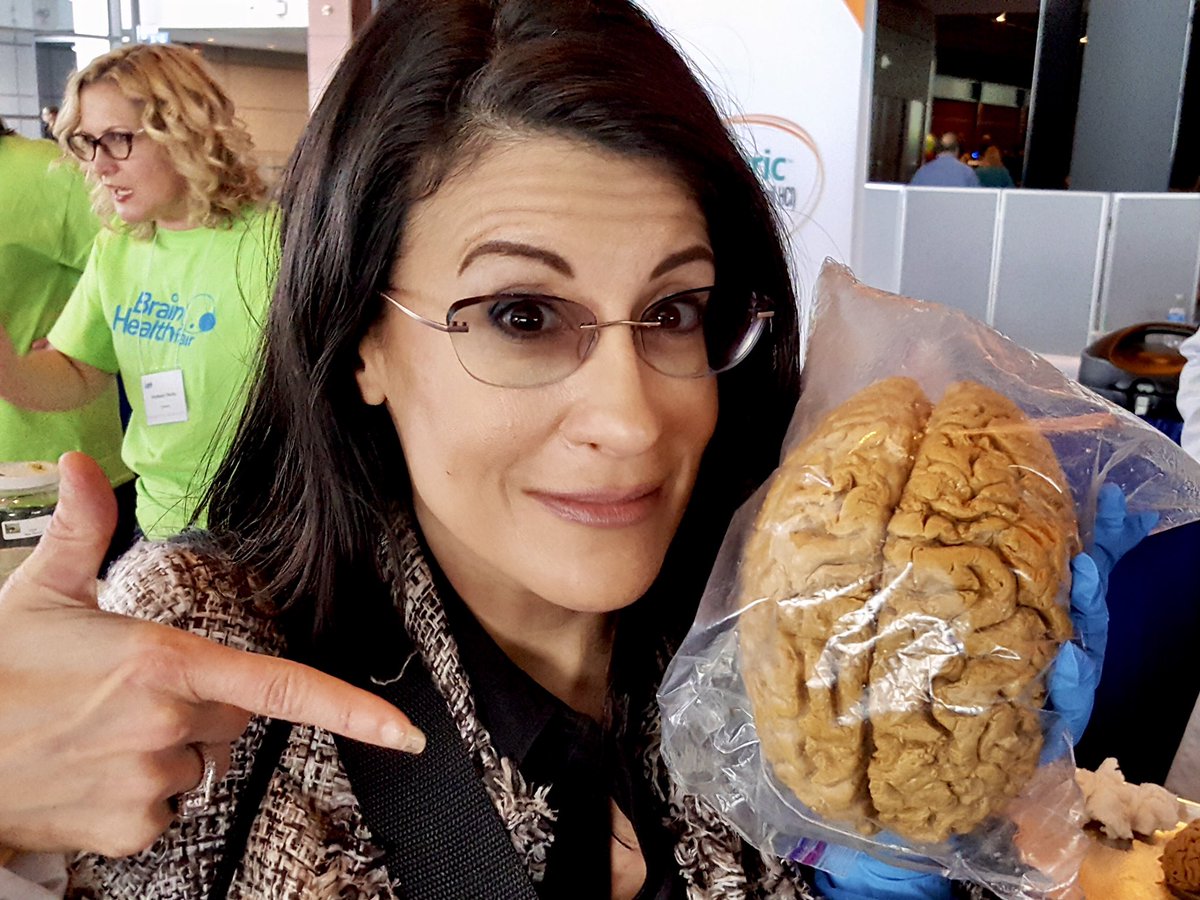 lynnjulian007's tweet image. #ConcussionAwarenessDay
5 Concussion Facts:

🧠 Concussion IS a TBI
Traumatic Brain Injury

🧠 “Mild” concussions
need treatments

🧠 You do NOT 
have to hit your head
 
🧠 You do NOT 
have to pass out

🧠 whiplash or blast force trauma
= #concussion
 
#Lynnjulian #TBI #TBIgirl