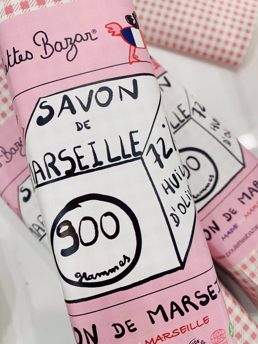 PoulettesBazar's tweet photo. Le Poulettes Soap🐓🔵⚪️🔴
Notre #savondeMarseille #poulettesbazar 100% naturel vendu au détail #sanshuiledepalme #upsm #savonnerietraditionnelle #levraisavondemarseille #madeinmarseille 
#fabricationtraditionnelle #sanscolorant #sansadditif #Ecocert https://t.co/xgX8C6Gplc