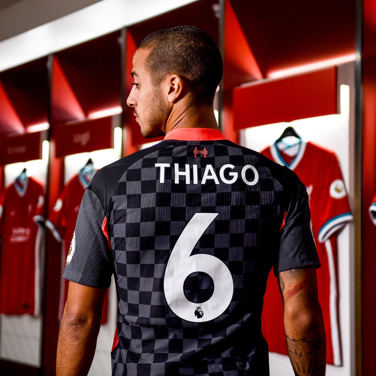 brfootball's tweet photo. Liverpool's new No. 6  🔴 https://t.co/YbrbhP3rhQ