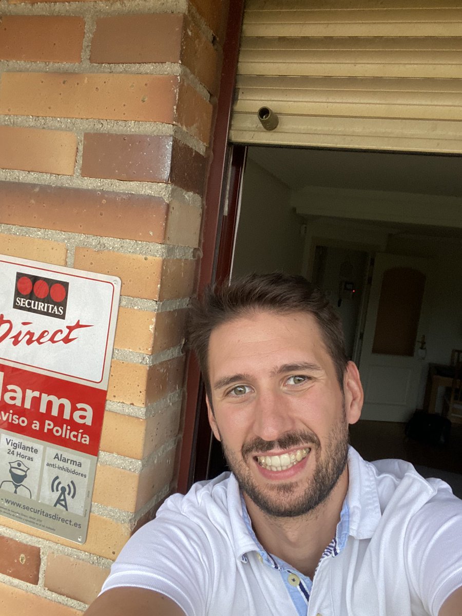sealo03's tweet photo. @SecuritasDirect Terminando la semana con buenos ánimos en @SecuritasDirect. Ahora a descansar! #BuenFinde 😉 https://t.co/ZvmtxWx6qr