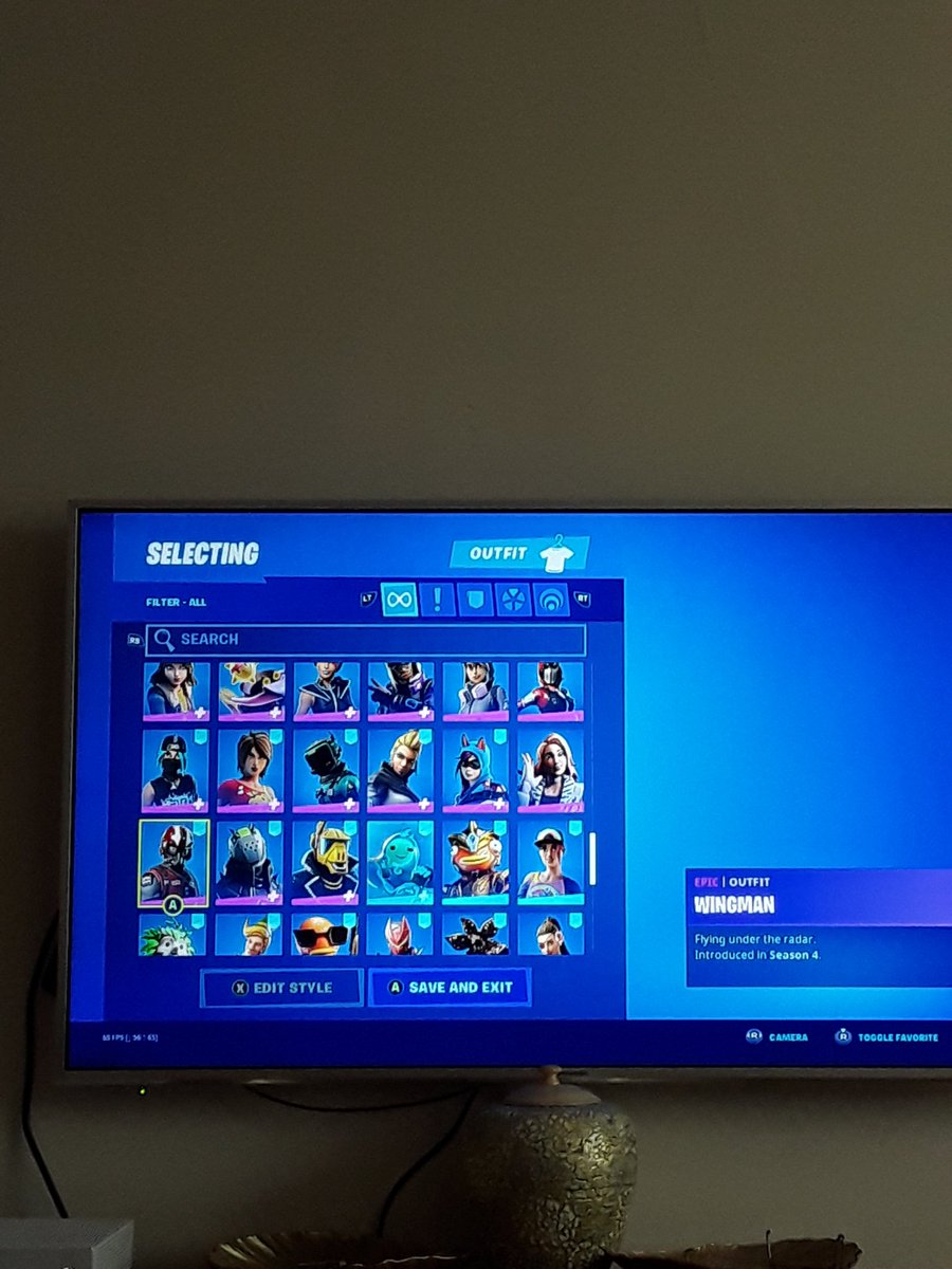 oli1haz's tweet photo. Here is proof of my friend taking pictures before https://t.co/7glgsca0BF