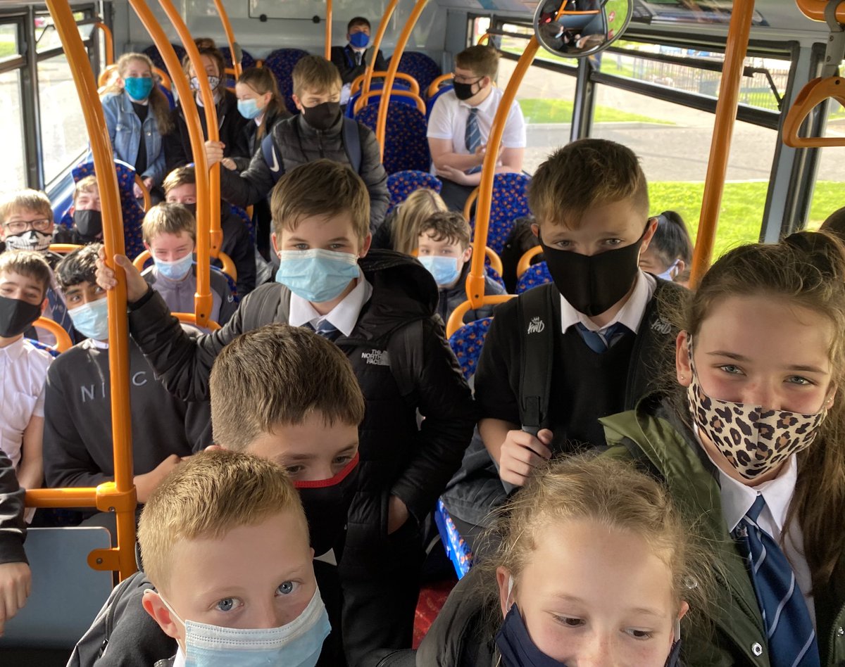 WoodmillHigh's tweet photo. Nice end to the week driving home with our Woodmill pupils on the WM3 tonight, with Miss Thomson on the WM4. 👍🏼😷🚌😷🚌 😷👍🏼#WeAreWoodmill #LearnRespectSucceed #TheBackOfTheBus @FifeEduTeam @carrielnds https://t.co/7l8GluAaKE