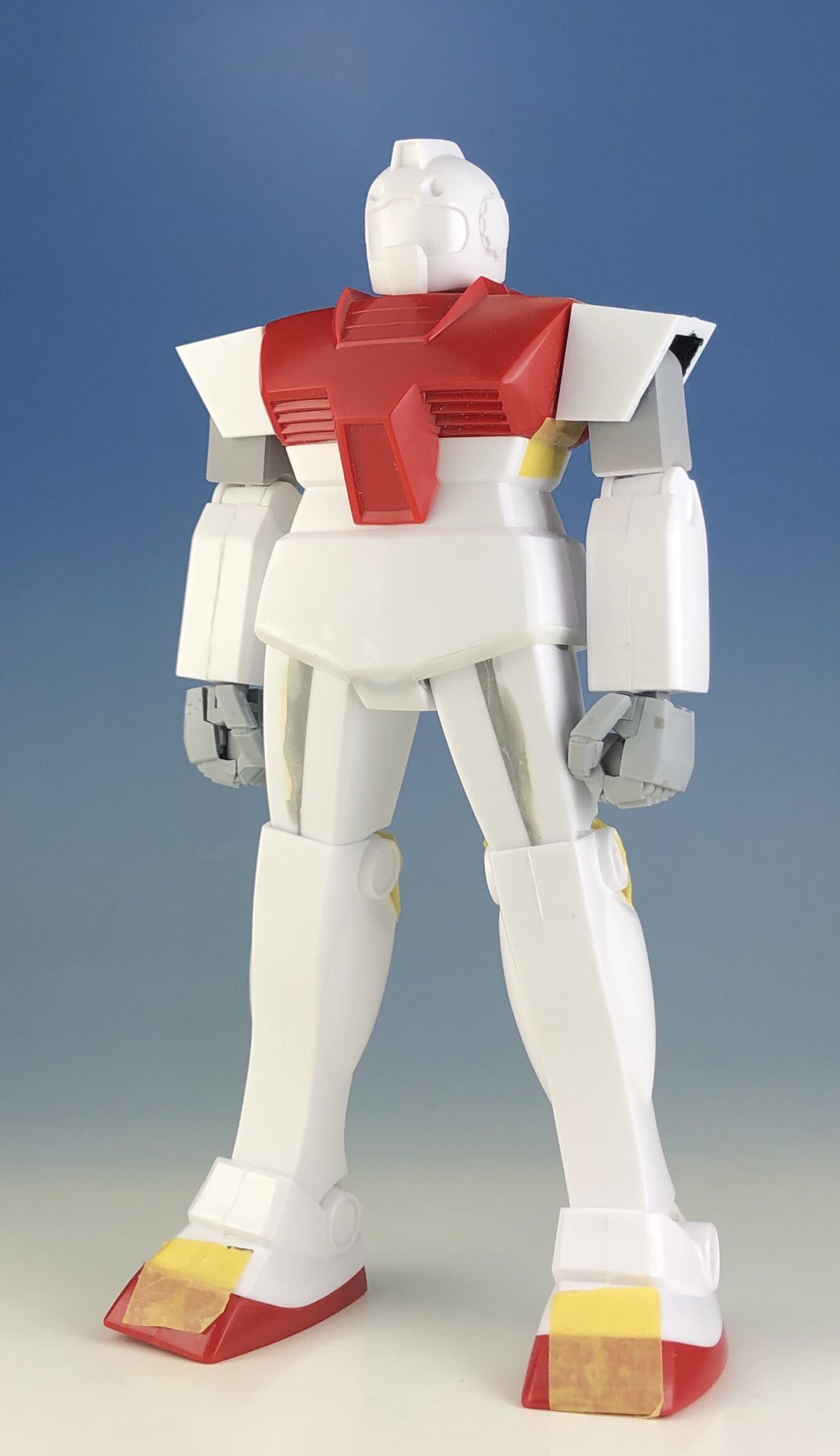 ちょい ジム 思いつく簡単工作は一通り完了 あら 以外とかっこいいw 脇を締めたのが効いてるけど なで肩のおかげでジムのしょぼさを保ってて 何よりガンダムさんより弱そうw 旧キット T Co Gickmbab7j Twitter