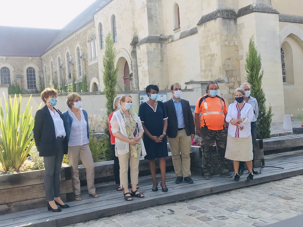 Hamida Rezeg💁🏽♀️ (@rezeg_hamida) on Twitter photo 💁🏽♀️Le jury Régional de <a href="/iledefrance/">Région Île-de-France</a> de <a href="/VVFleuris/">Villes et Villages Fleuris</a> en visite à 🌿🌳🌲<a href="/VilledeJouarre/">Ville de Jouarre</a> avec <a href="/fabienvallee/">Fabien Vallée</a> et les élus
➡️Label
➡️Tourisme
➡️Qualité de vie
➡️Biodiversité
🦋Merci aux communes visitées jusqu’à septembre 2020, de votre participation totale avec les agents 🌺 💁🏽♀️Le jury Régional de <a href="/iledefrance/">Région Île-de-France</a> de <a href="/VVFleuris/">Villes et Villages Fleuris</a> en visite à 🌿🌳🌲<a href="/VilledeJouarre/">Ville de Jouarre</a> avec <a href="/fabienvallee/">Fabien Vallée</a> et les élus
➡️Label
➡️Tourisme
➡️Qualité de vie
➡️Biodiversité
🦋Merci aux communes visitées jusqu’à septembre 2020, de votre participation totale avec les agents 🌺
