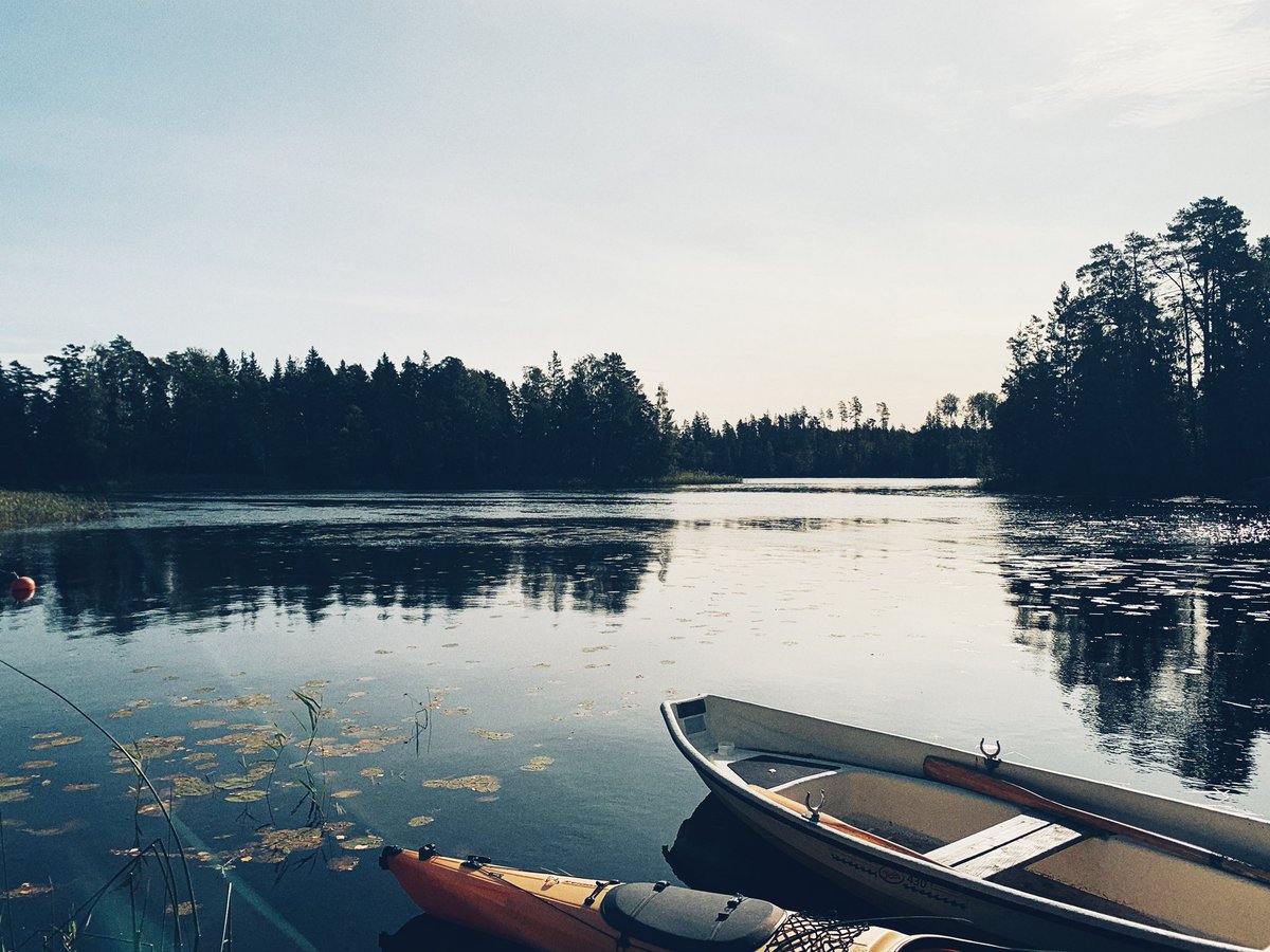 YanchevaSilvia's tweet photo. Finally! The first one for this year. A very short, but super sweet vacation. Couldn't ask for anything else but this peaceful cabin by the lake. After very tough few months this makes all the difference. https://t.co/XTVrneEXcF