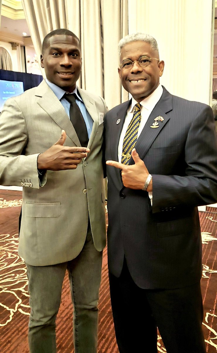 jessenetwork's tweet photo. Had a great visit with mighty man @AllenWest. There's a real opportunity to improve our situation. It's about having a seat at the table &amp; building solutions together that bridge our willingness to find ways, not walls. Light is most relevant in darkness, shine bright together. https://t.co/9pc5tJySpQ