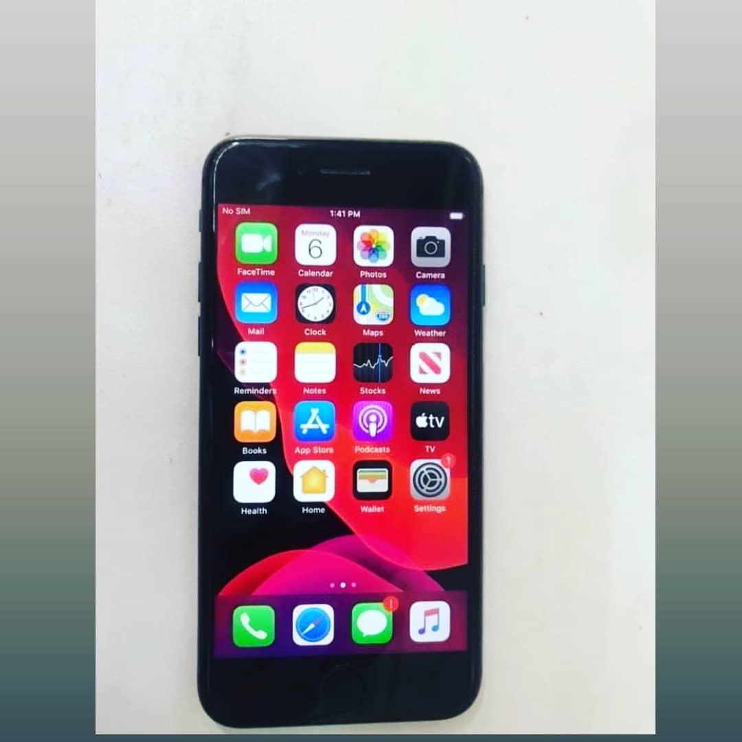 MBL_electronics's tweet photo. IPhone 7 for sale!
With Accessories! 
R3500 
Only delivered to you at your nearest Police Station for Safety!!! 

#FNBMustFall
#UltimateNengi
SAPS
NISSAN 1400
MISS UNIVERSE https://t.co/VqqdNyIysX