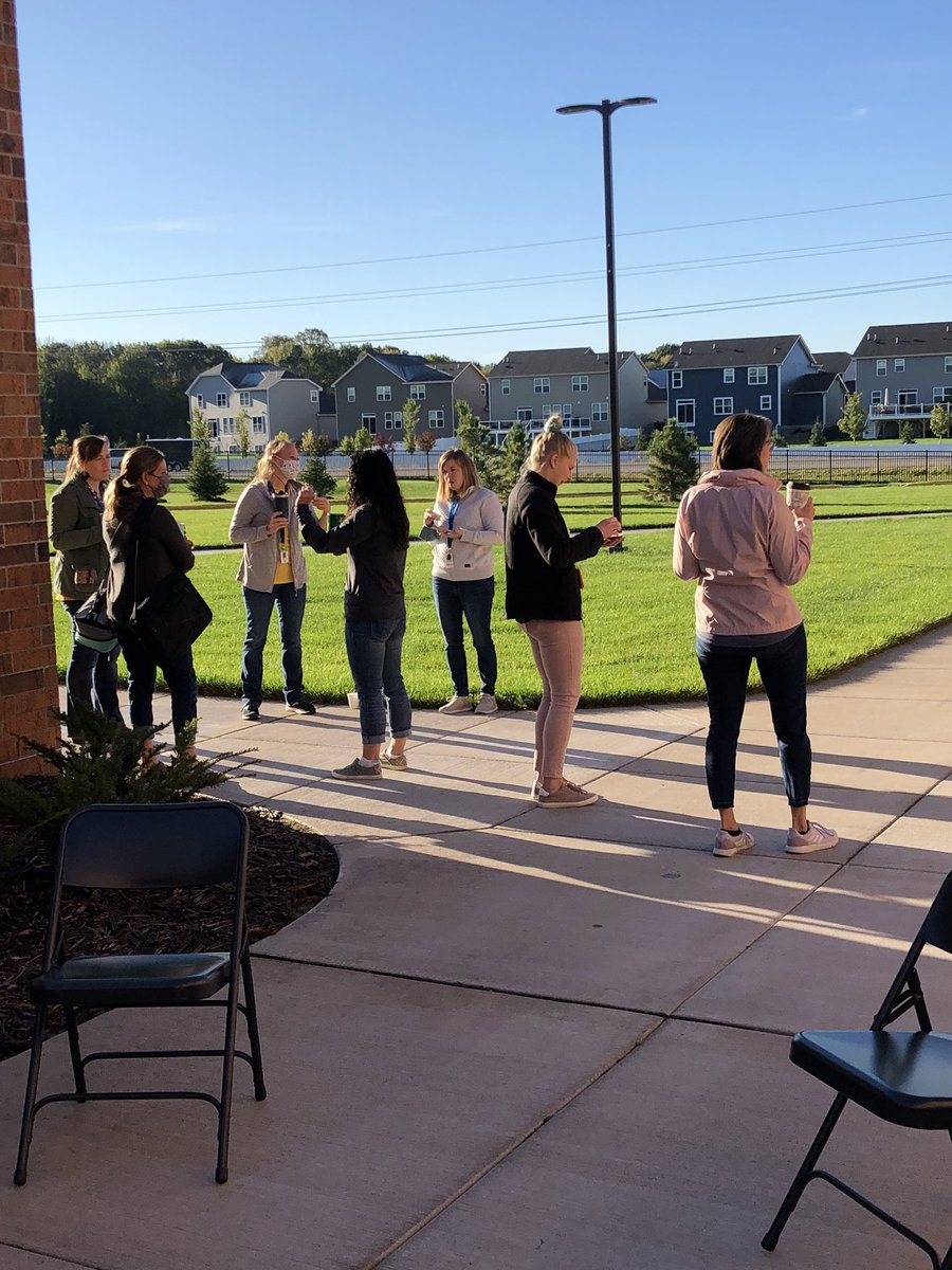 sheparddeb's tweet image. Celebrating a successful first week! Sunrise staff always rise to the occasion and shine!☀️ #brightfutures #AHSchools