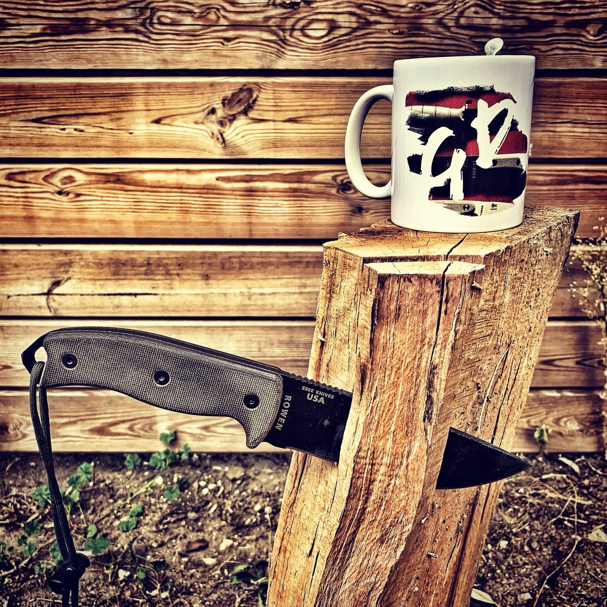 LGDL2's tweet photo. Rien à dire de plus, le boss reste le boss !..
#Esee5
#EseeKnives
#SurvivalKnife
#TacticalKnife
#BushcraftKnife
#KnifeandCoffee
#KnifeLife
#KnifeVirus https://t.co/5rLoaA8tgz